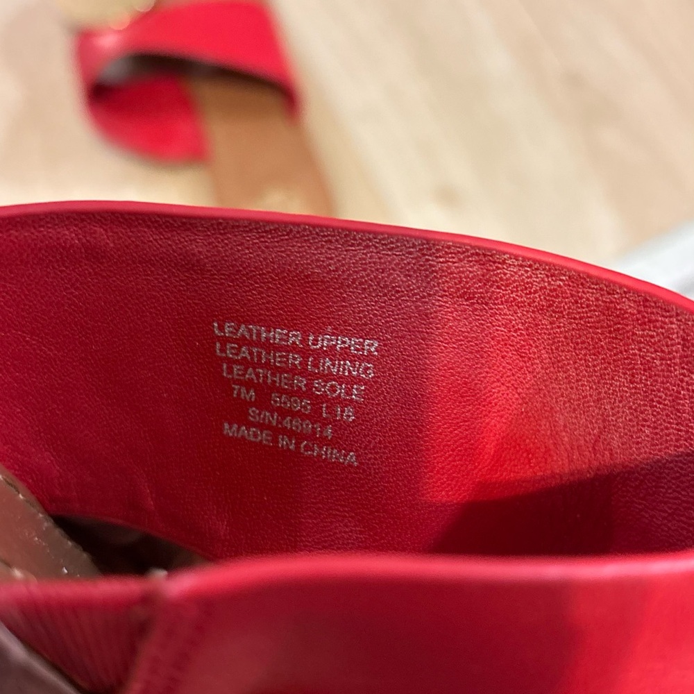 Tory Burch Red Slides with Gold Disc - Picture 6 of 6